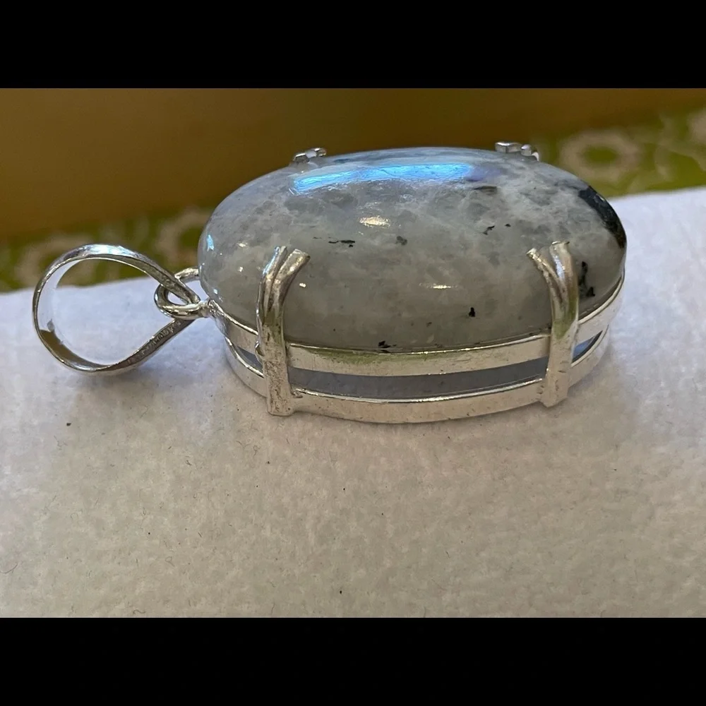 Natural Rainbow Moonstone Shimmering Iridescent Oval SS Plated Pendant - New - Picture 6 of 7